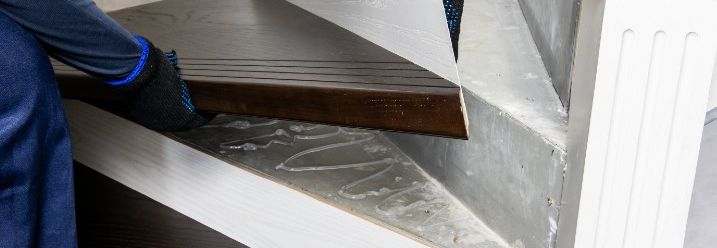 Eingeschobene Bodentreppe aus Holz